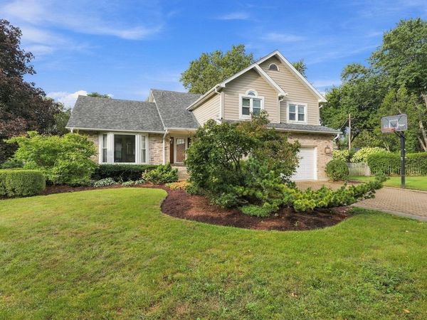 7810 Regency Grove Drive, Darien, IL 60561