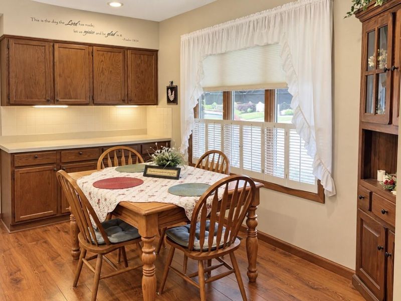 3060 E Brixton Drive, Springfield, OH 45503 Photo 9