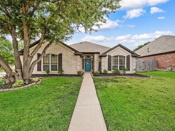 501 Kempson Court, Saginaw, TX 76179