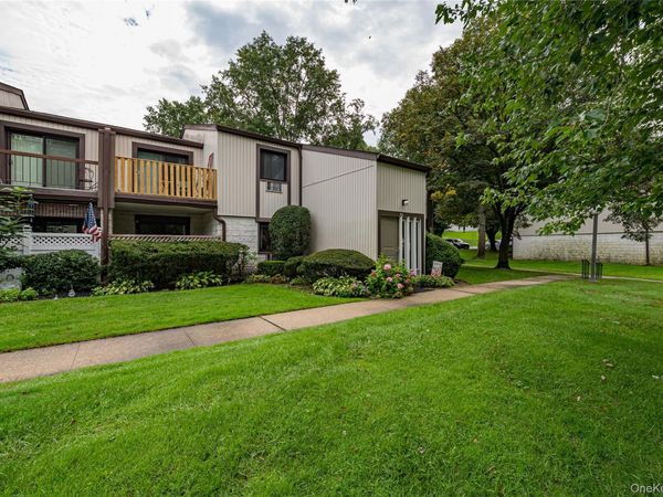 85 Richmond Boulevard, Unit 1A, Ronkonkoma, NY 11779