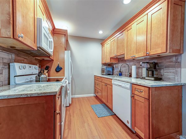 85 Richmond Boulevard, Unit 1A, Ronkonkoma, NY 11779