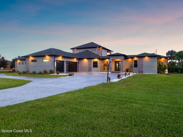 2453 Westhorpe Drive , Malabar, FL 32950