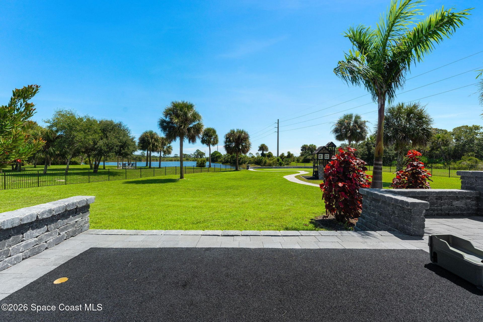 2453 Westhorpe Drive , Malabar, FL 32950 Photo
