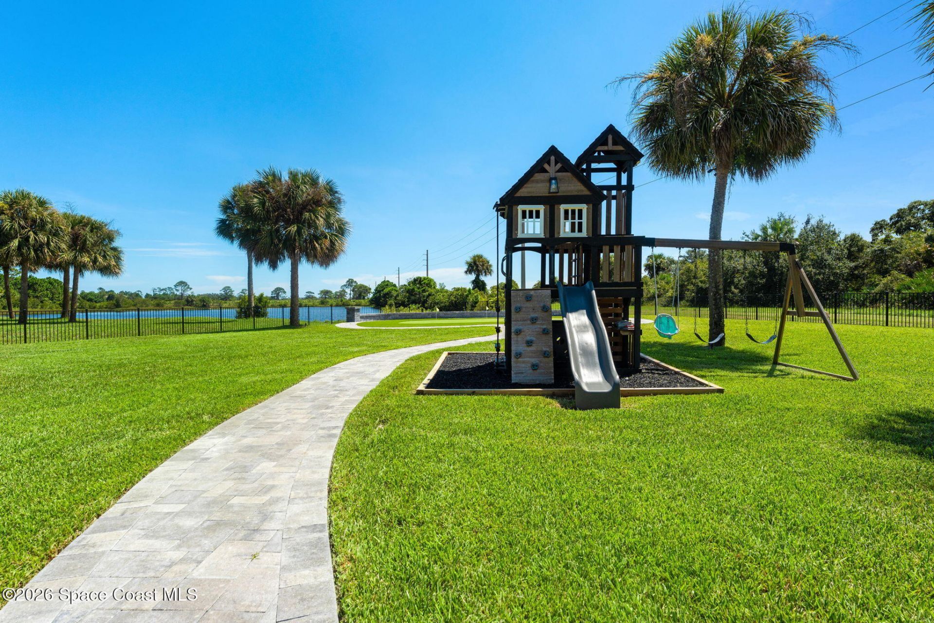 2453 Westhorpe Drive , Malabar, FL 32950 Photo