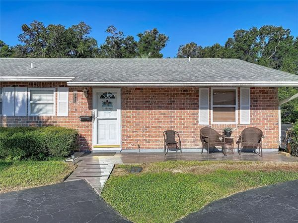 1 FAIRWAY COURT , DELAND, FL 32724