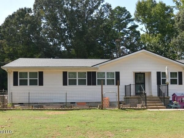 725 Shinault Road, Byhalia, MS 38611