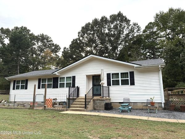 725 Shinault Road, Byhalia, MS 38611