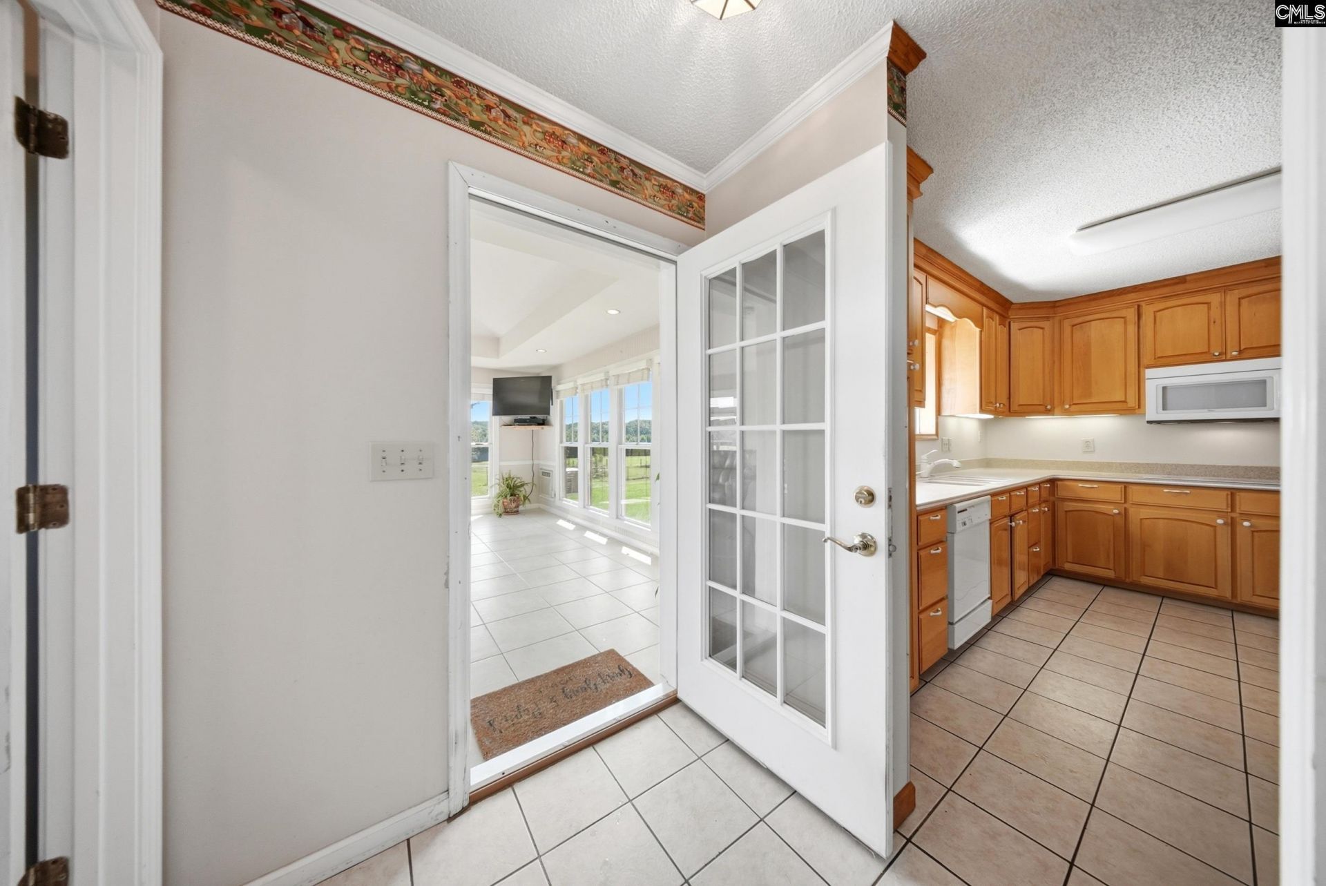 401 Addison Road  Photo 12