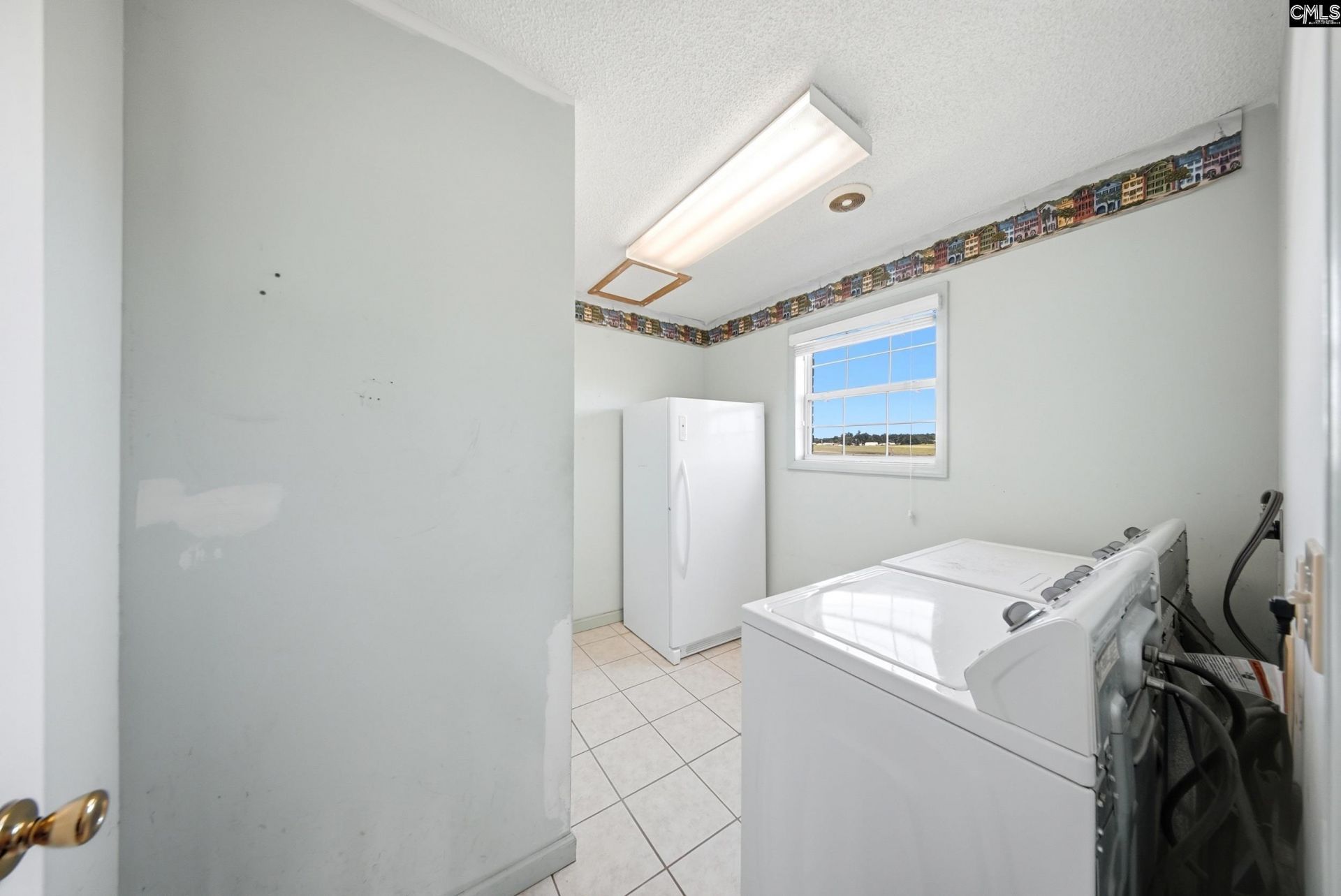 401 Addison Road  Photo 25