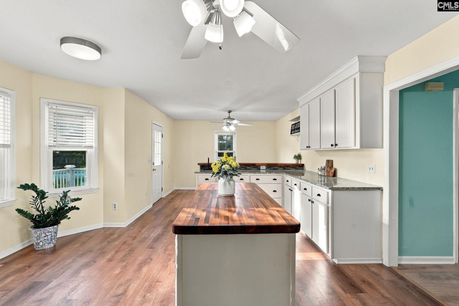 233 Crown Point Road Photo 16