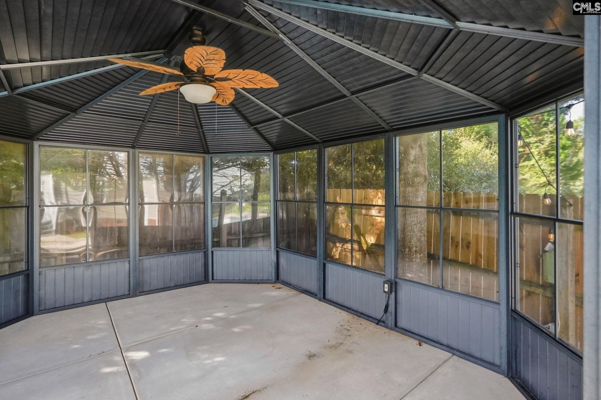 233 Crown Point Road Photo 45