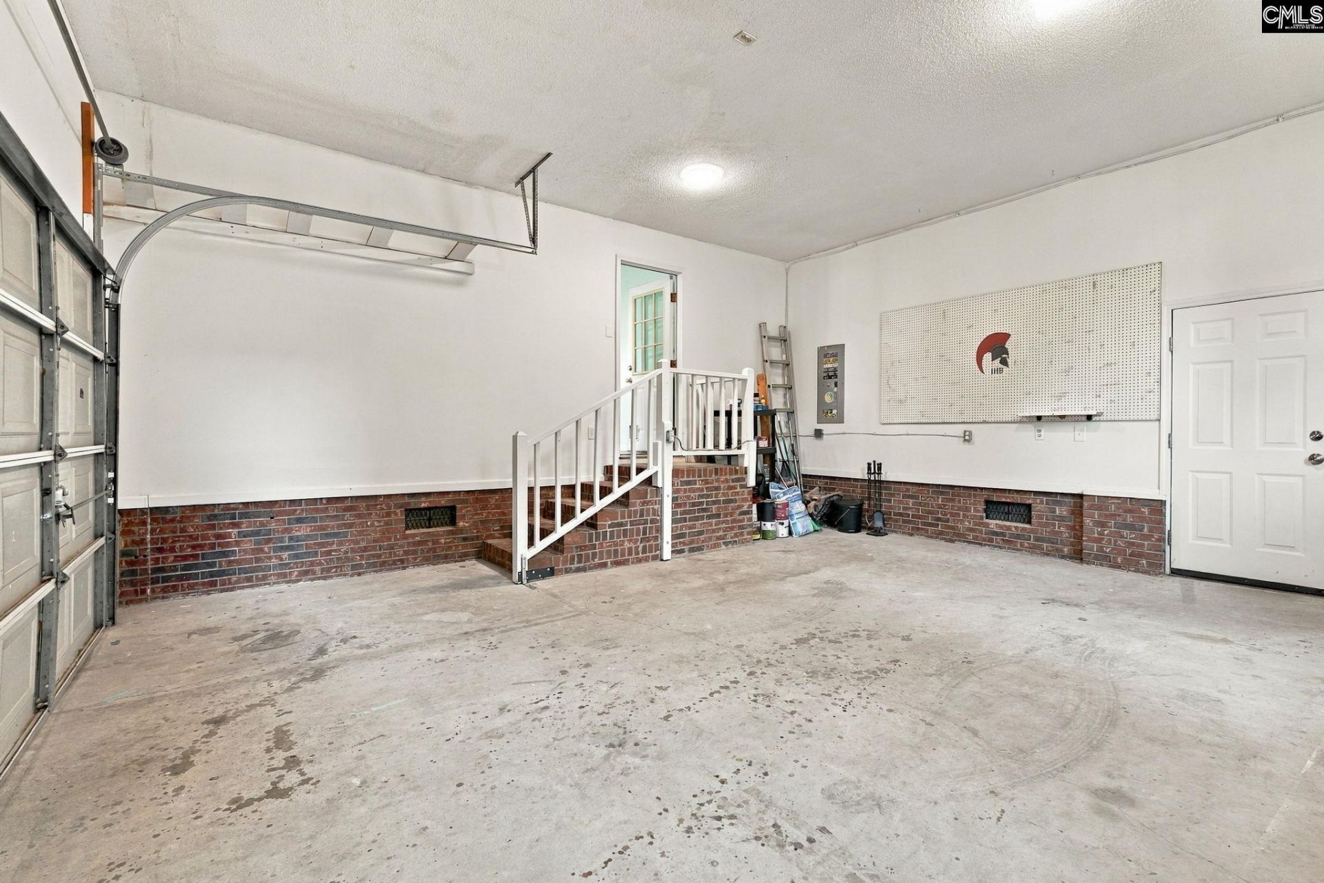 233 Crown Point Road Photo 49