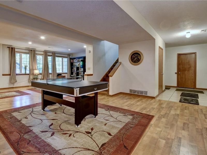 668 Floral Valley Drive E, Howard, OH 43028 Photo 37