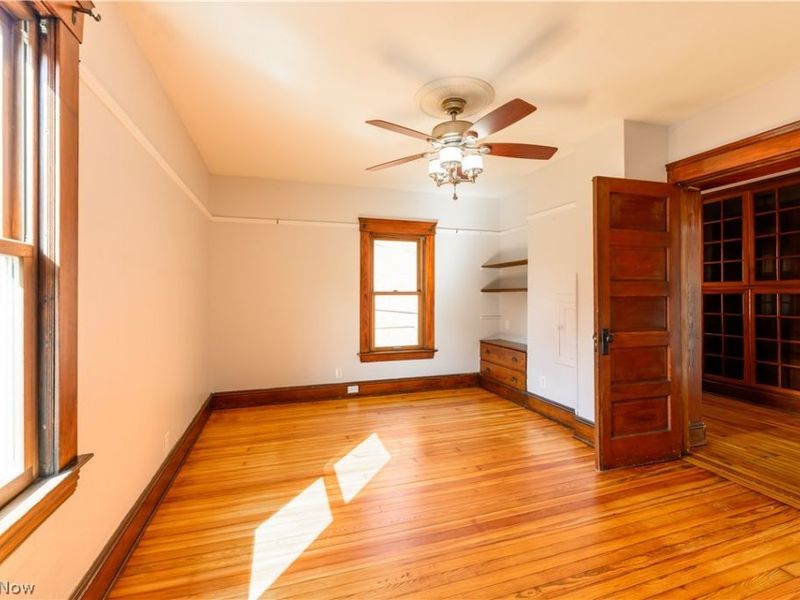 4209 Woodbine Avenue, Cleveland, OH 44113 Photo 21