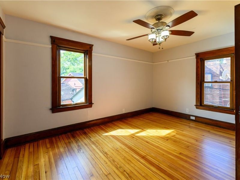 4209 Woodbine Avenue, Cleveland, OH 44113 Photo 23