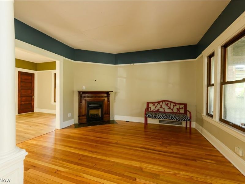 4209 Woodbine Avenue, Cleveland, OH 44113 Photo 5