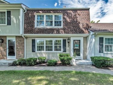 116 New Wickham Drive , Penfield, NY 14526