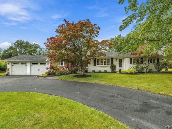 5317 Ashwood Court, Clarence, NY 14031