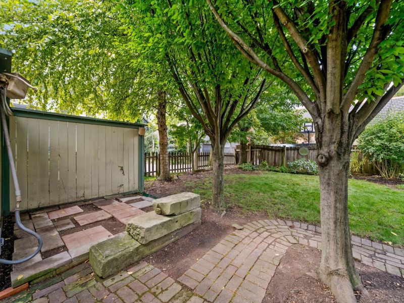 178 Alexander Alley, Columbus, OH 43206 Photo 6