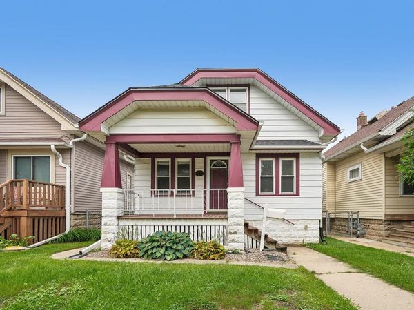 2113 S 59th STREET, West Allis, WI 53219