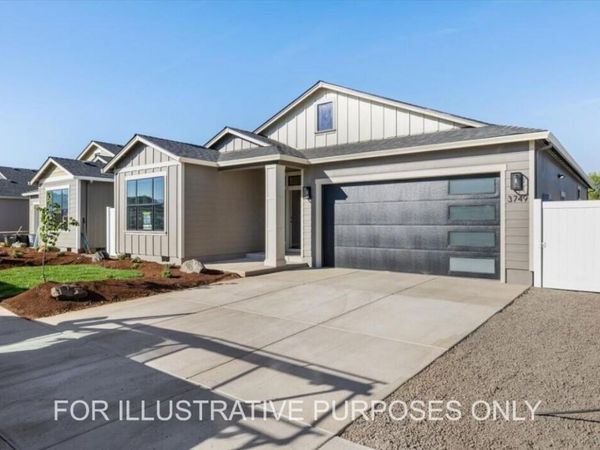 7917 Alyce Mae Way, White City, OR 97503