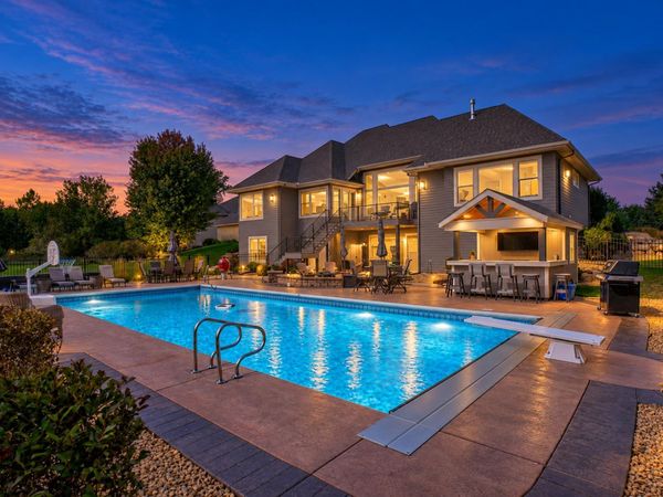 2928 Jonquil Trail N, Lake Elmo, MN 55042