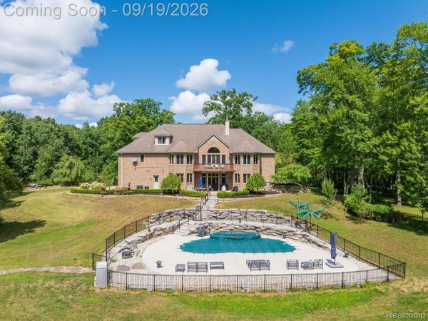 2550 Birch Grove Court, Addison Township, Mi 48370