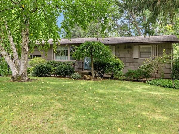 308 Washburn Drive, East Syracuse, NY 13057