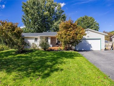 50 Kentwood Drive, Rochester, NY 14626