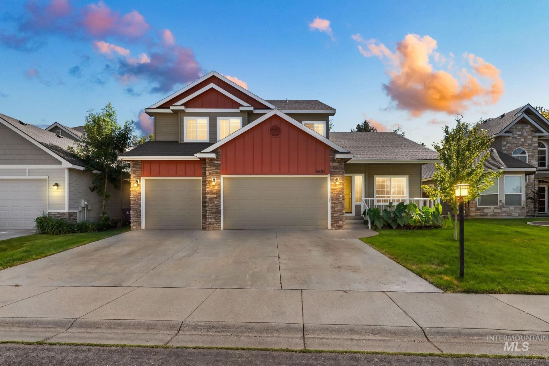 9845 W Arabian Dr, Boise, ID 83709 Main Photo