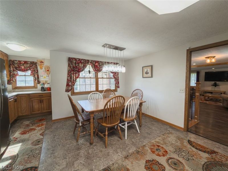 6093 Joliat Avenue, Louisville, OH 44641 Photo 7