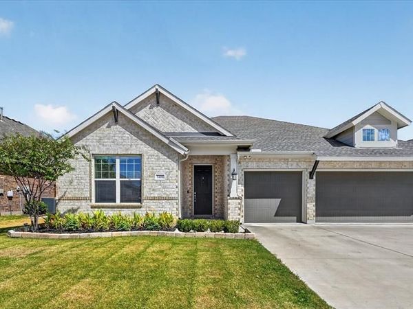5408 High Pointe Drive, Haltom City, TX 76137