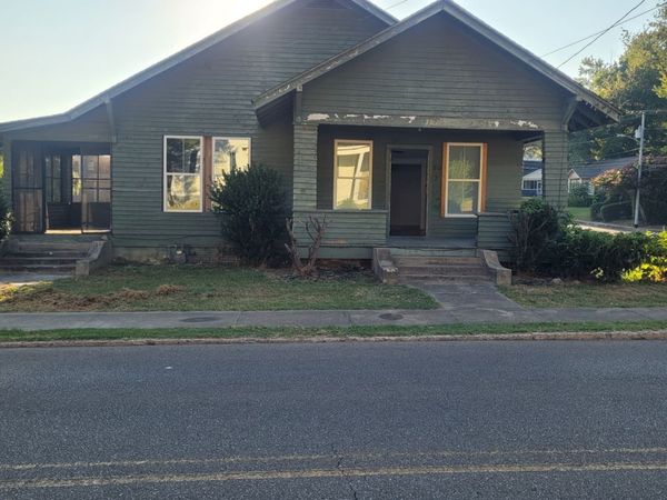 307 Sampson Ave N, Dyersburg, TN 38024