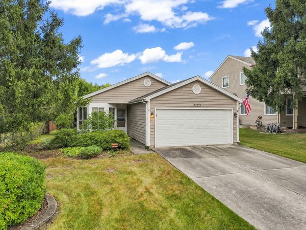1132 Evergreen Drive , Carol Stream, IL 60188