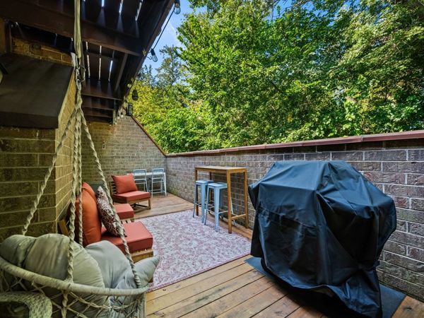 607 Kenneth Circle, Elgin, IL 60120