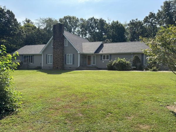 13916 Leisure Lane , Benton, IL 62812