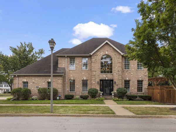 458 W GRANTLEY Avenue , Elmhurst, IL 60126