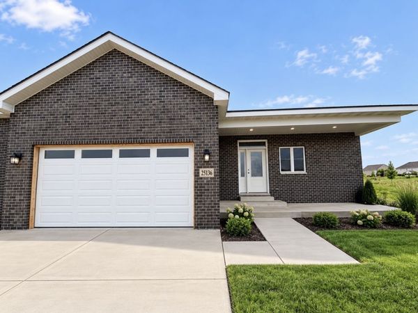 25136 S Westwind Drive , Channahon, IL 60410