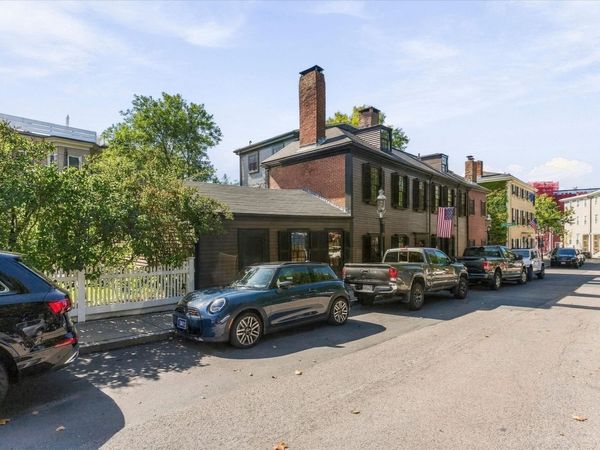 16 Common Street, Boston, MA 02129