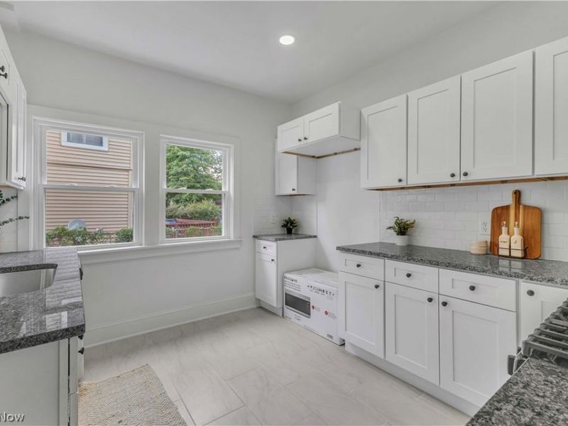 3498 Tullamore Road, University Heights, OH 44118 Photo 11