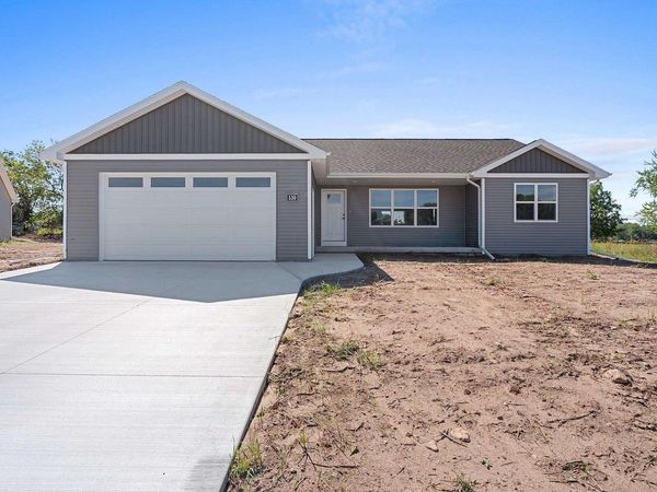 530 RIVERVIEW DRIVE, Berlin, WI 54923