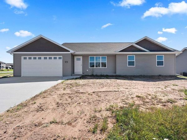542 RIVERVIEW DRIVE, Berlin, WI 54923