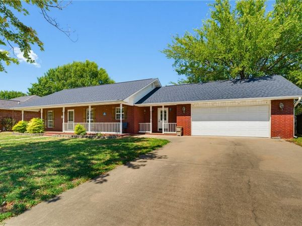 344 Wilson Drive , Gentry, AR 72734