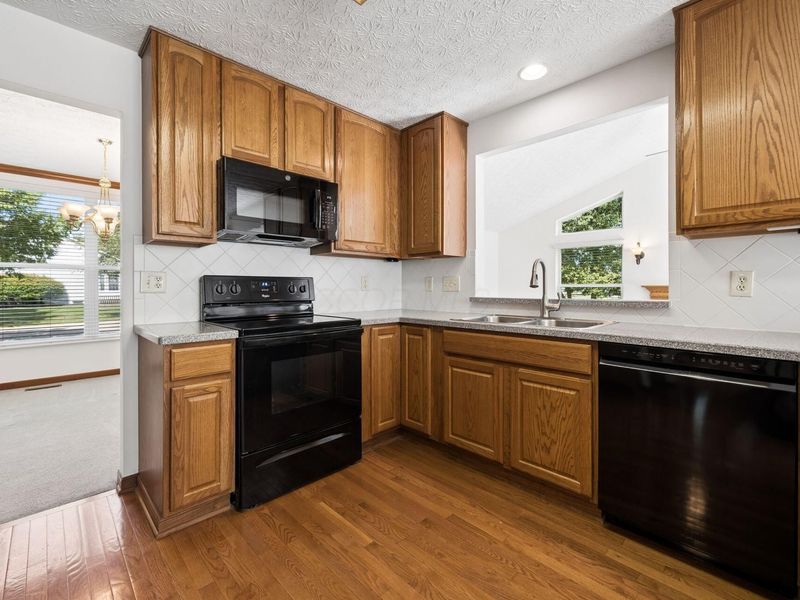 5935 Hampton Corners S, Hilliard, OH 43026 Photo 10