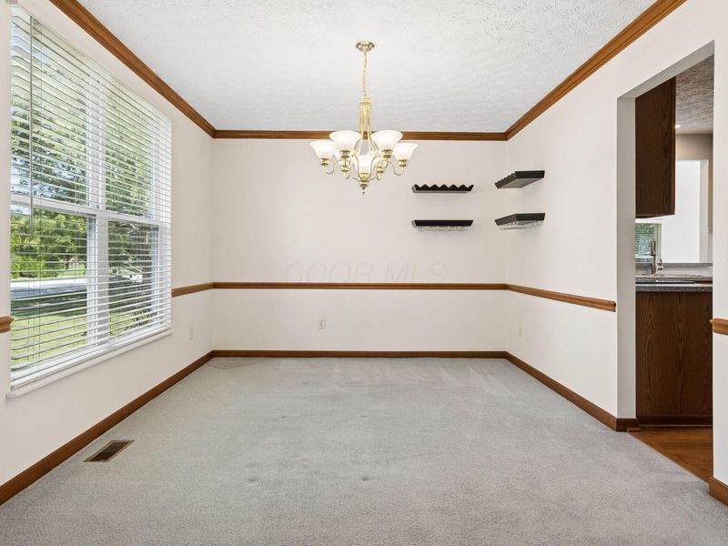 5935 Hampton Corners S, Hilliard, OH 43026 Photo 9