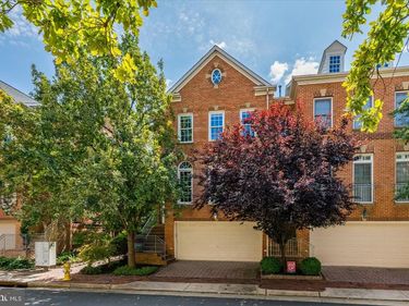 272 MURTHA STREET, ALEXANDRIA, VA 22304