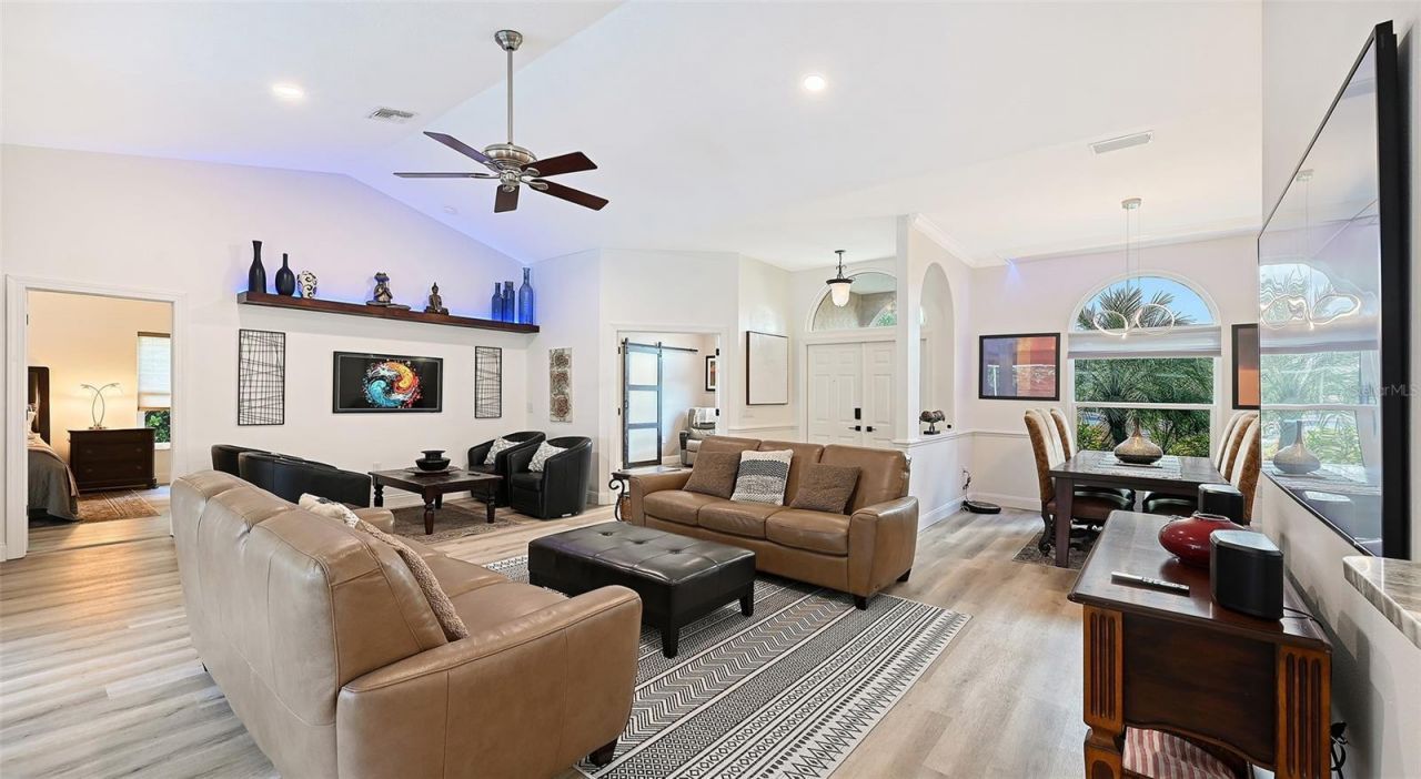 5220 Sunnydale Circle S, Sarasota, FL 34233 Photo