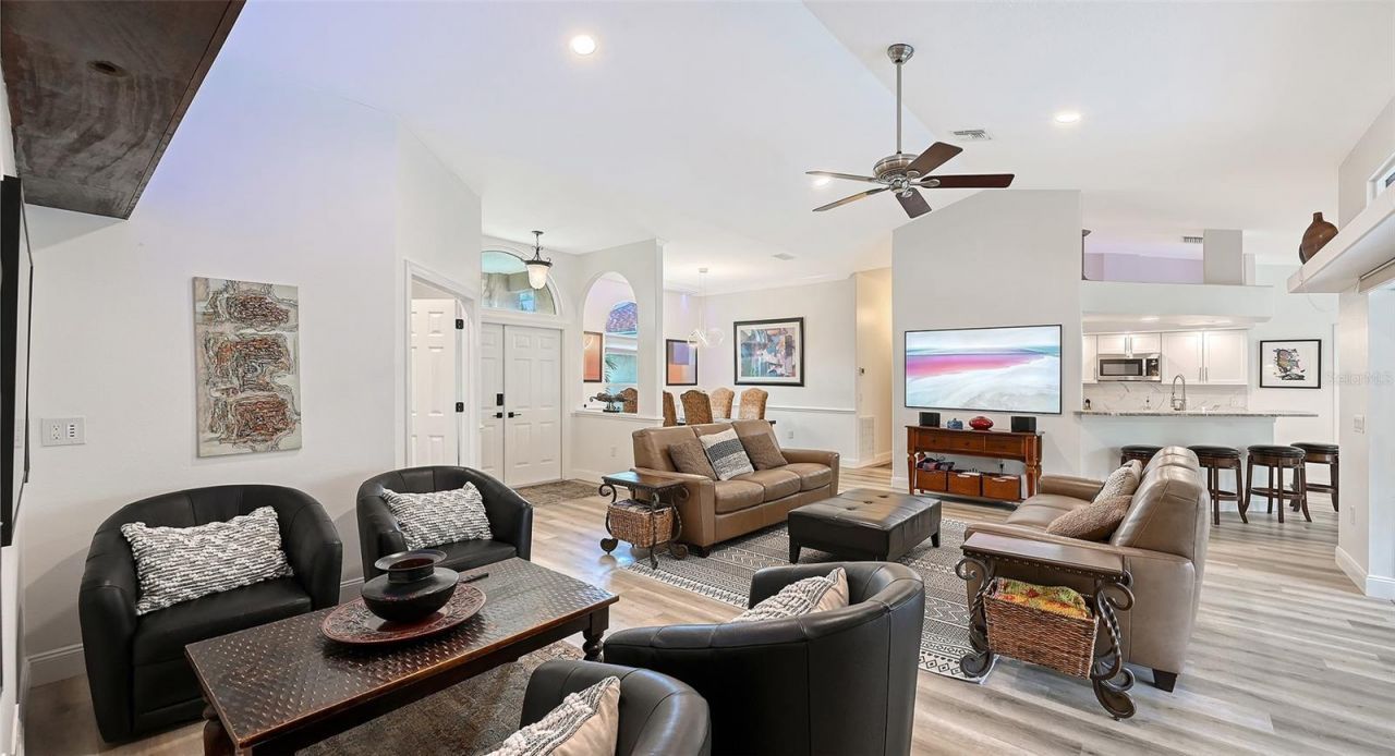 5220 Sunnydale Circle S, Sarasota, FL 34233 Photo