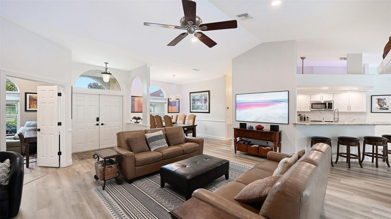 5220 Sunnydale Circle S, Sarasota, FL 34233 Photo