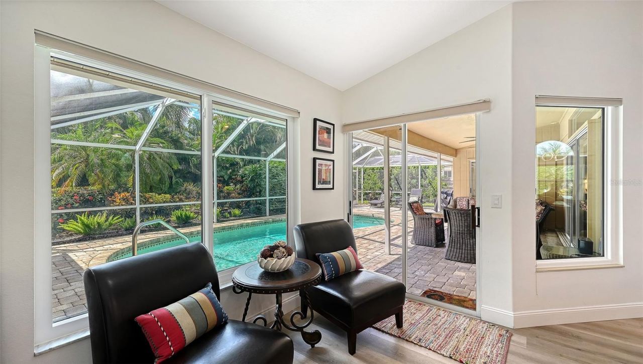 5220 Sunnydale Circle S, Sarasota, FL 34233 Photo
